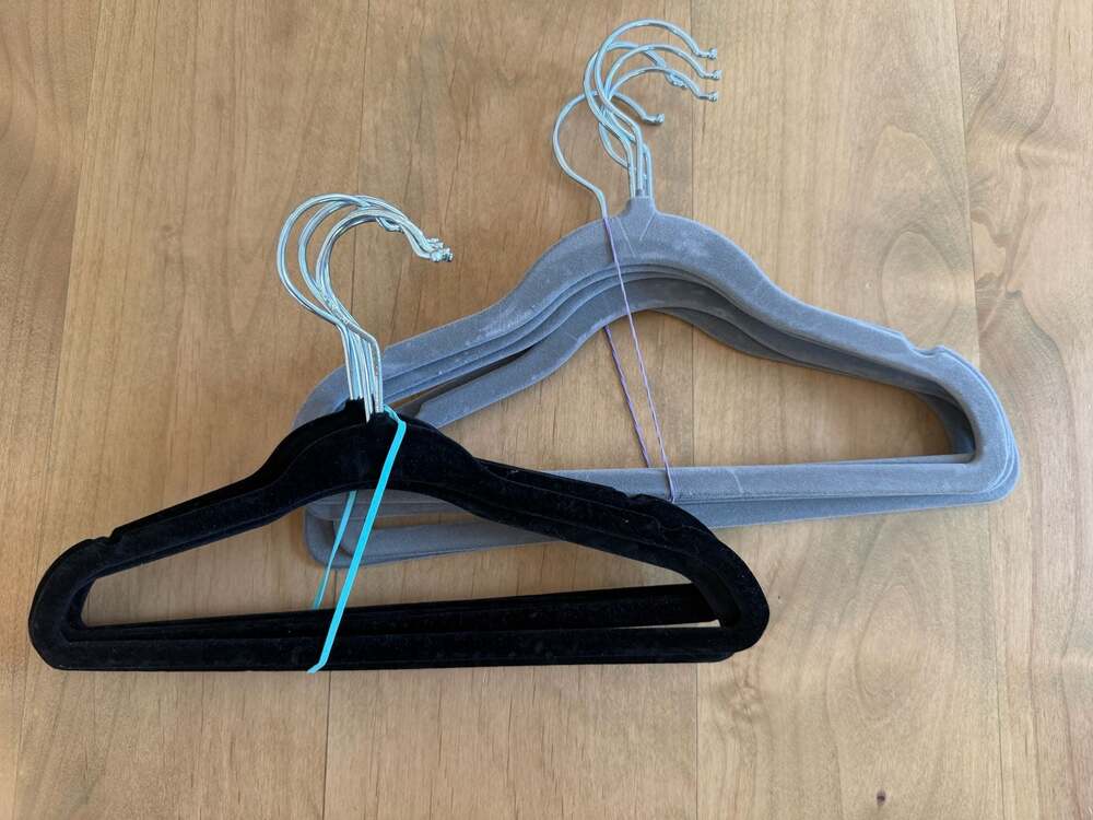 Assorted Non-Slip Velvet Kids Clothes Hangers Black and Gray 11-Pack
